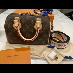 Louis Vuitton speedy 20